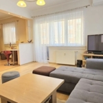 Na predaj priestranný 3-izbový byt s balkónom 79 m² po kompletnej rekonštrukcii – Bošany